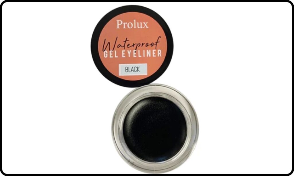 Gel Eyeliner: A Balance of Precision and Ease